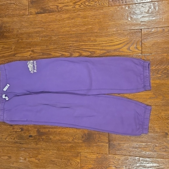 Roots kids size 14 youth jogging pants in purple with white logos - Picture 1 of 5